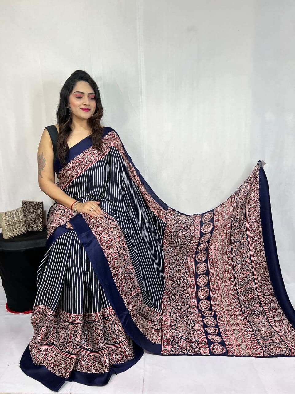 Modal Gajji Silk Ajrakh with Lining Saree - Image 8