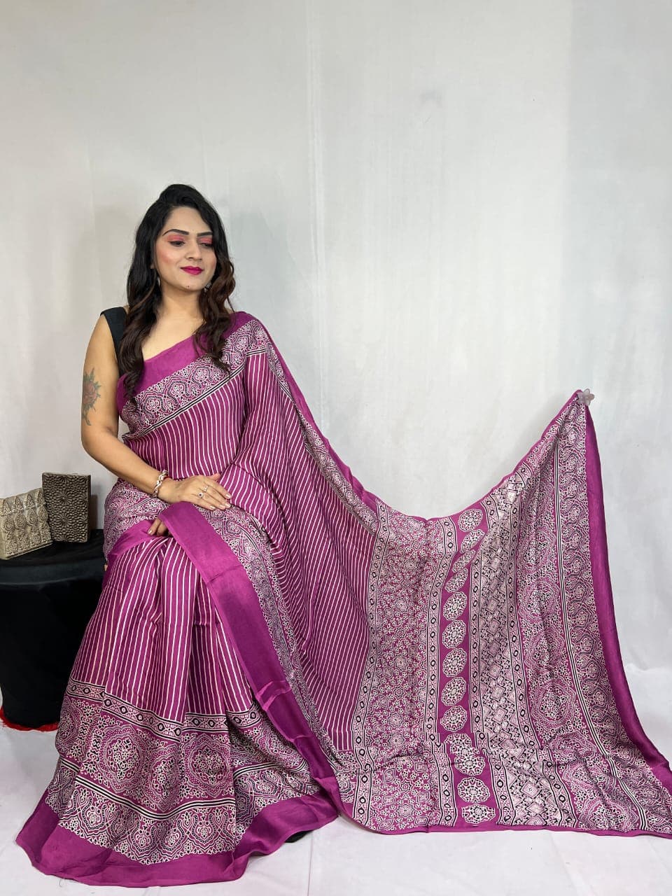 Modal Gajji Silk Ajrakh with Lining Saree - Image 2
