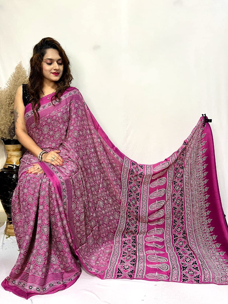 Modal Gajji Silk Ajrakh Print Saree - Image 8