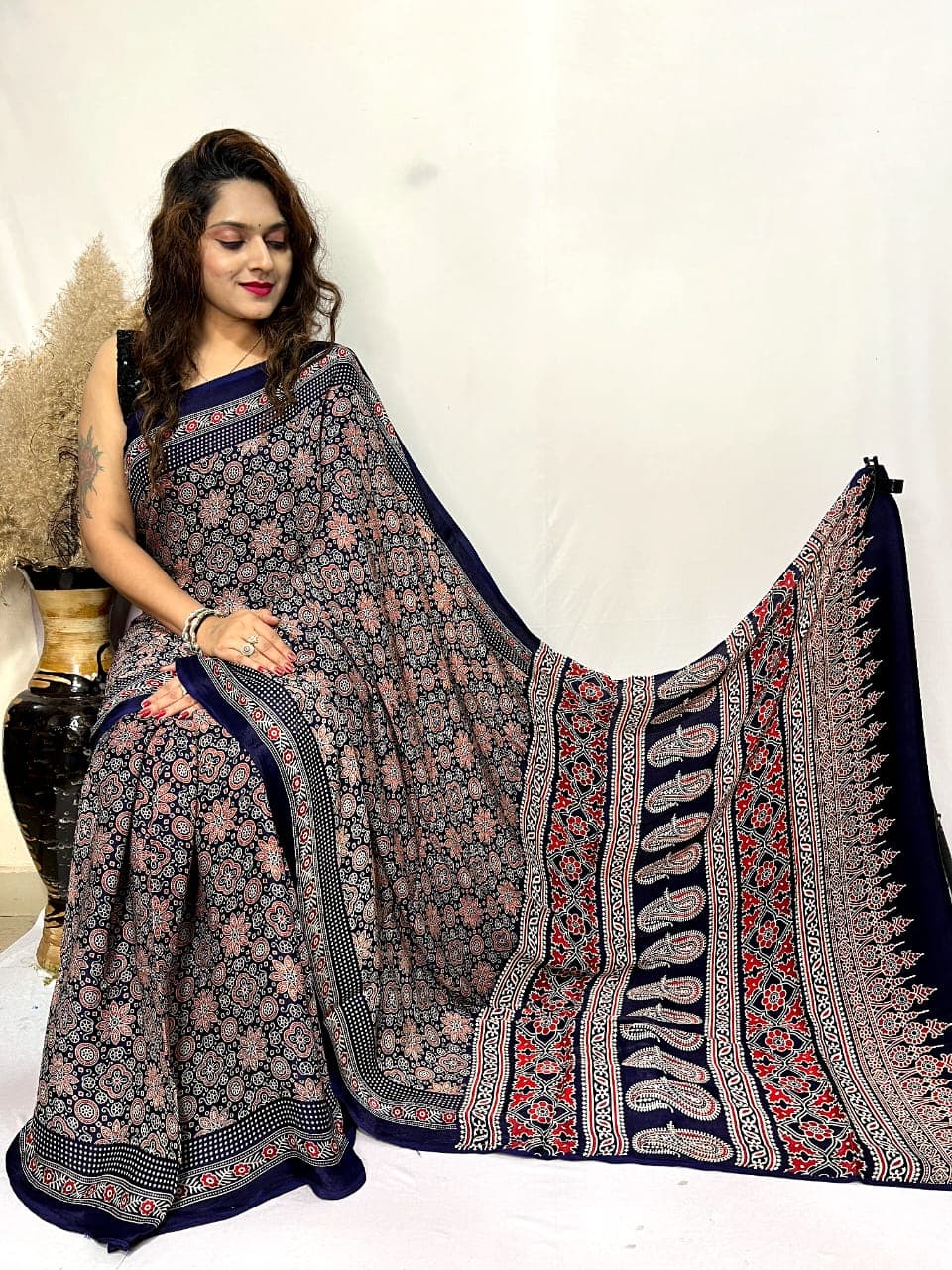 Modal Gajji Silk Ajrakh Print Saree - Image 7