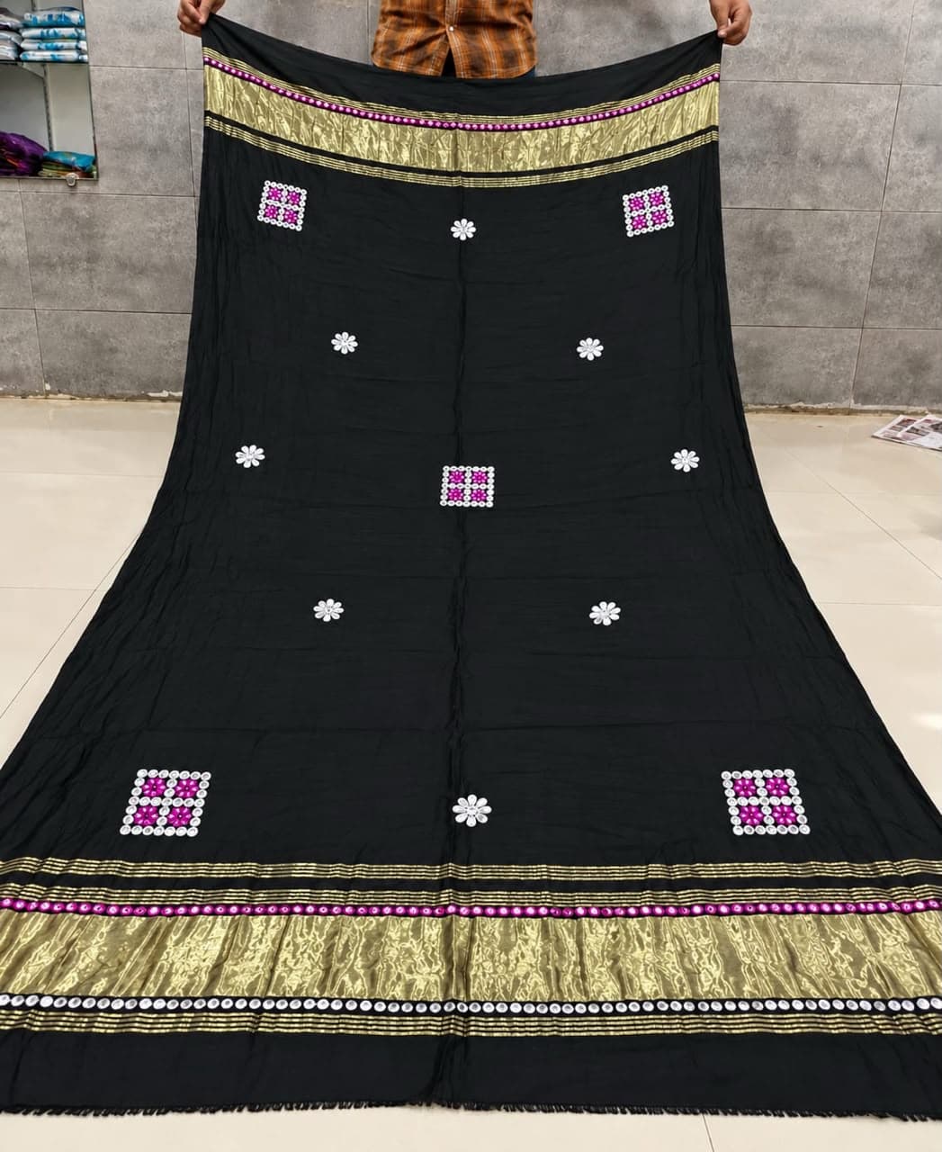Semi Gajji Silk Navratri Special Dupatta - Image 4