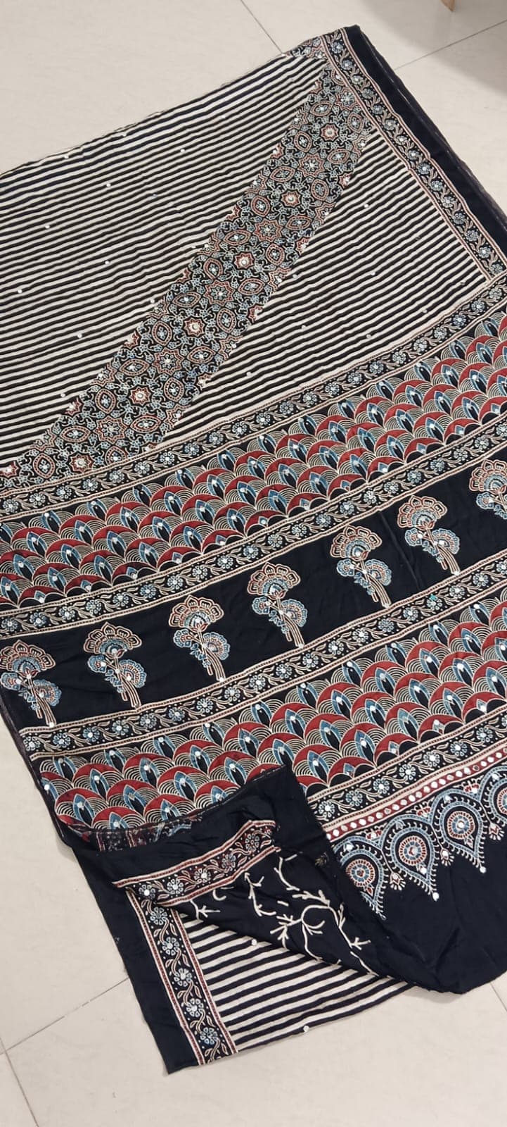 PREMIUM MODAL AJRAKH HAND BLOCK PRINT SAREE - Image 3