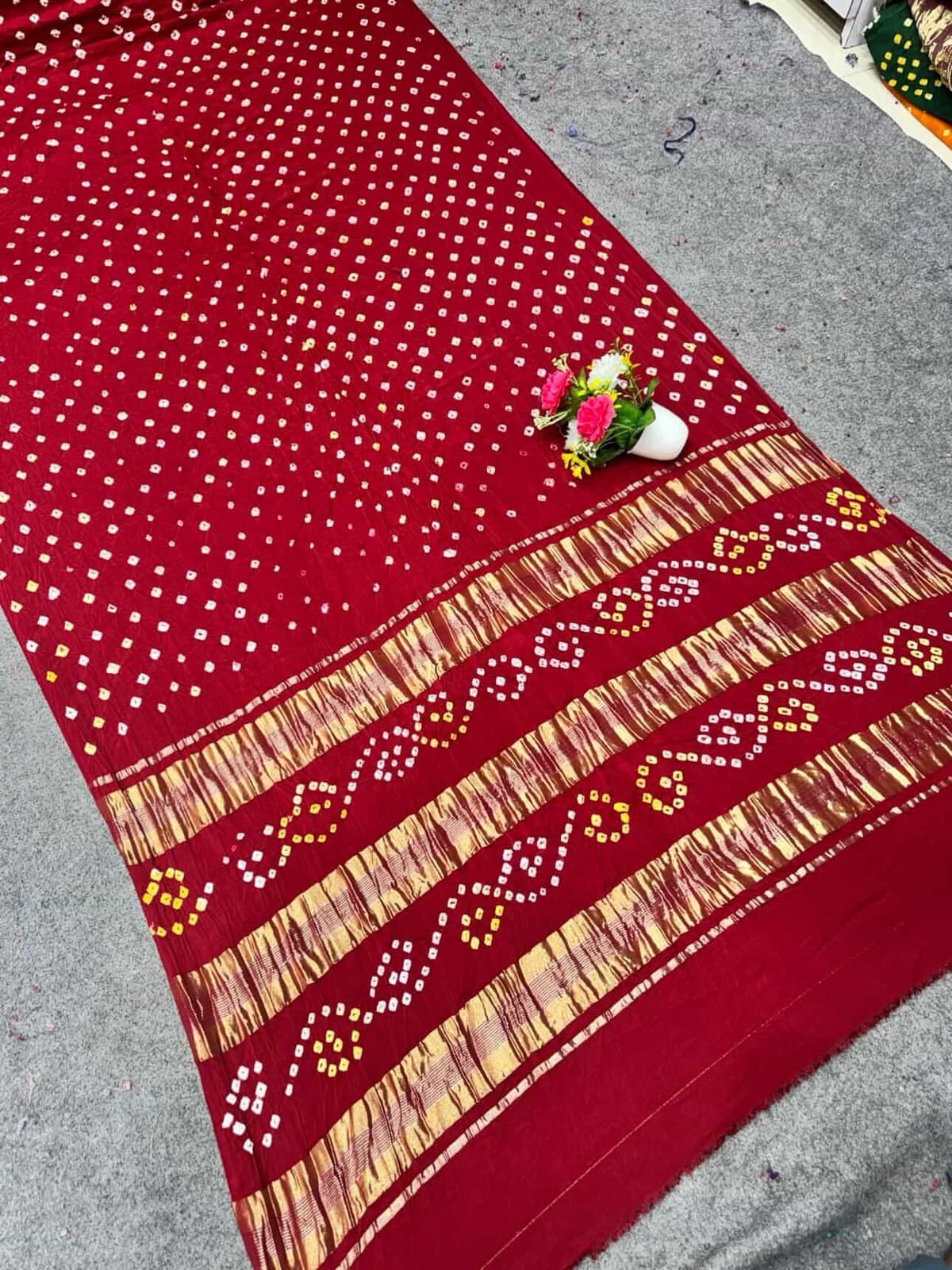 PURE MODAL SILK 3 ZARI BORDER BANDHANI SAREE - Image 3