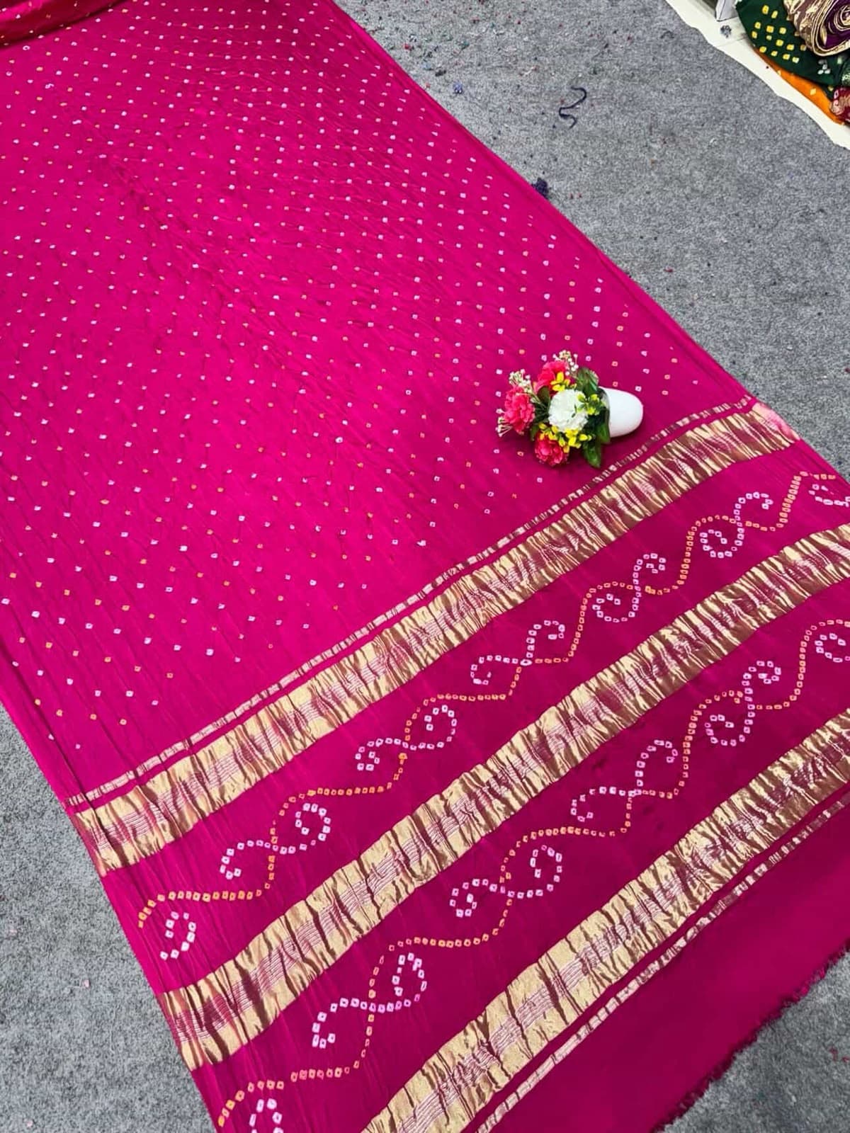 PURE MODAL SILK 3 ZARI BORDER BANDHANI SAREE - Image 10